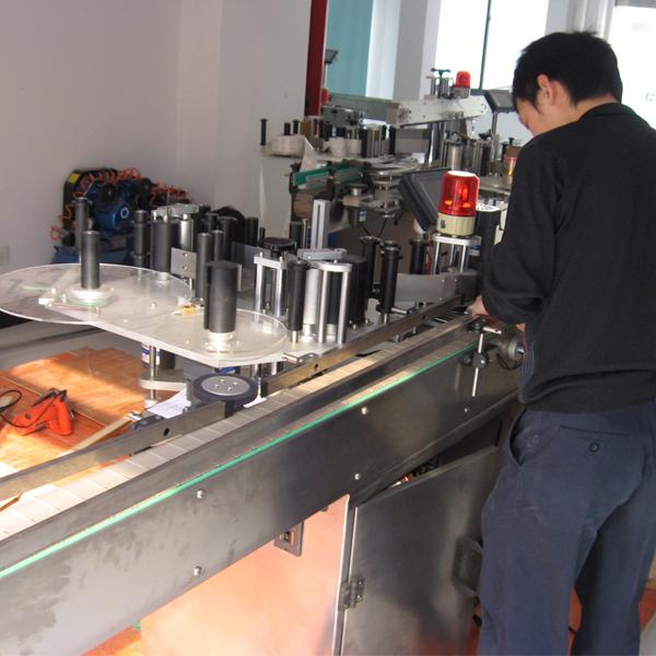 Su şüşələri üçün şüşə ayırıcı ilə Siemens PLC avtomatik etiketləmə maşını