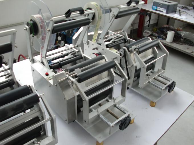 Özündən yapışqan etiket dəyirmi şüşə 220V etiketləmə maşını