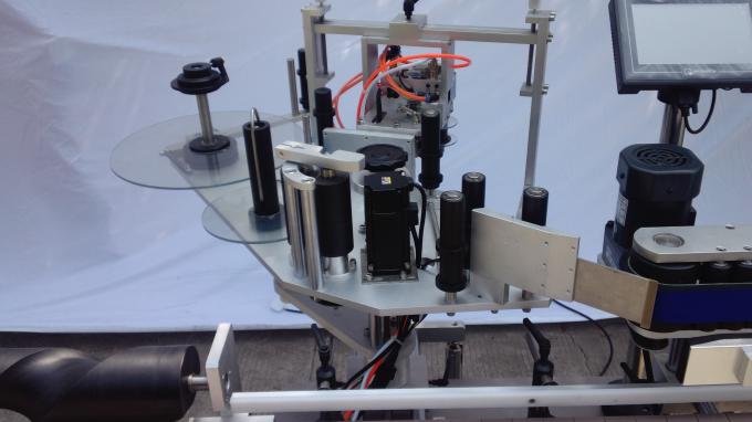 İki tərəfli və ya bir tərəfli 220V 1.5HP 50 / 60HZ üçün plastik etiket etiketləmə maşını