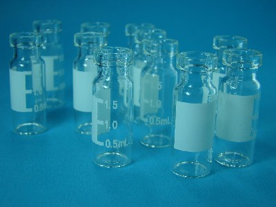 Şərbət Özündən Yapışqan Dəyirmi Şüşə Etiket Etiketləmə Maşın 2000 X 1100 X 1300 Mm