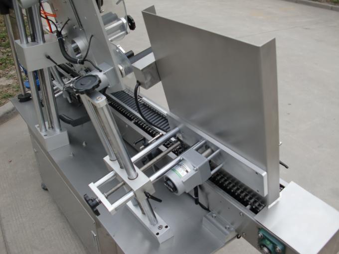 Yüksək sürətli kiçik yuvarlaq qutular etiket yapışdırıcı maşın, kosmetika üçün göz qara şüşə etiket etiket maşını