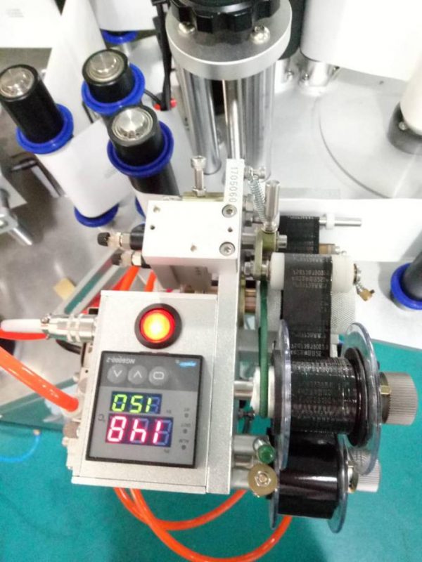 Paging Cihazı və Kodlama Makinası ilə Etiket Avtomatik Doubel Yan Etiket Etiketləmə Makinası