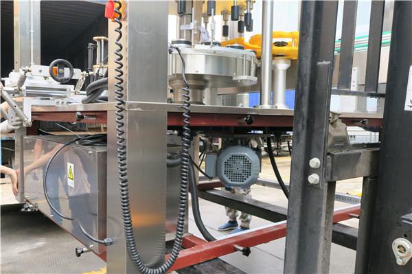 Dəyirmi Şüşə Döner Etiket Etiketləmə Maşın Təchizatı Qalınlığı ≥ 30mm