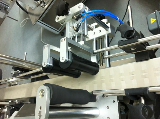 Şüşə Şüşə Özünə Yapışan Etiket Etiketləmə Maşın, Şüşə Kavanoz Etiketləmə Maşın