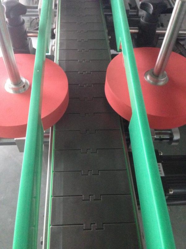 Dəyirmi / Kvadrat / Subuliform Şüşə üçün Avtomatlaşdırılmış Etiket Tətbiqatçısı