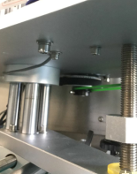 up-press mexanizmi üst şüşələr CE sertifikatı ilə avtomatik şüşə etiket maşını