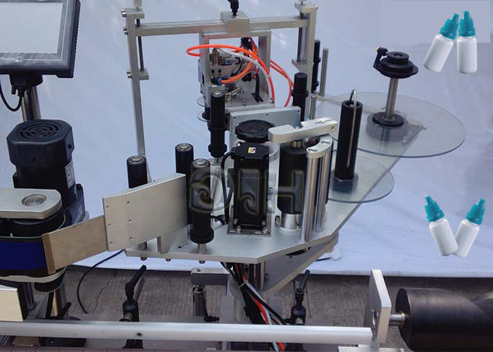 Çin Avtomatik təchizatçı ilə yuxarı / alt tərəflər şaquli etiket dəyirmi şüşə etiketləmə maşını