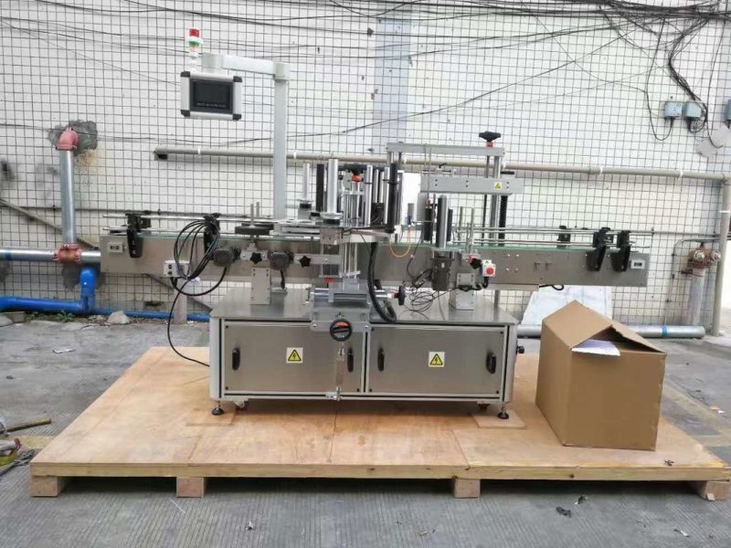 Çin Avtomatlaşdırılmış Etiket Tətbiqedici Yuyucu Bodylotion Saç Kondisioneri Etiketləmə Maşın təchizatçısı