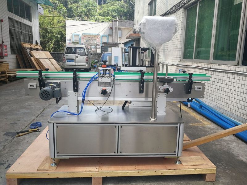 Çin Dəyirmi Şüşə / Konteyner / Kavanoz üçün İstiqamətli Sarma Etiketləmə Sistemi təchizatçısı